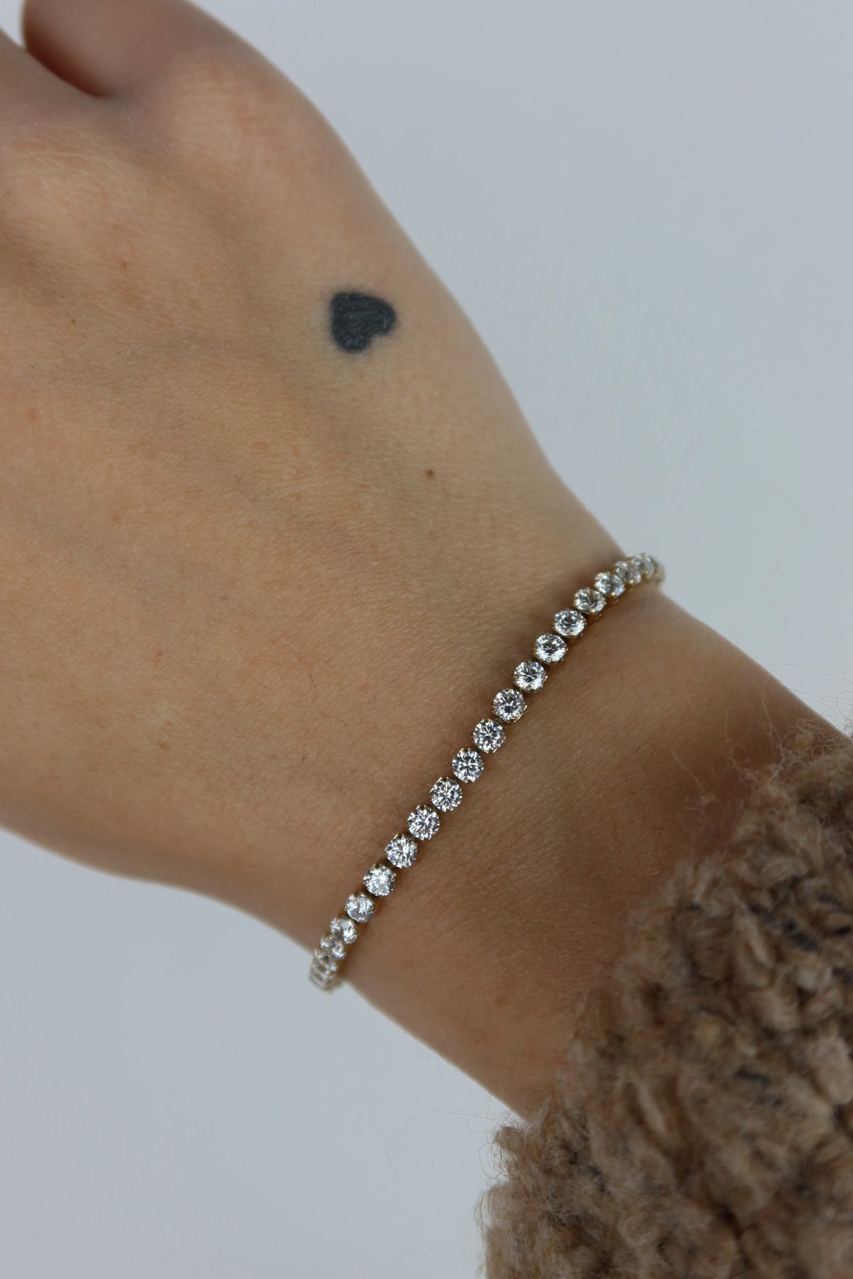 Claudia-Pulsera de Tenis de Estilo Minimalista