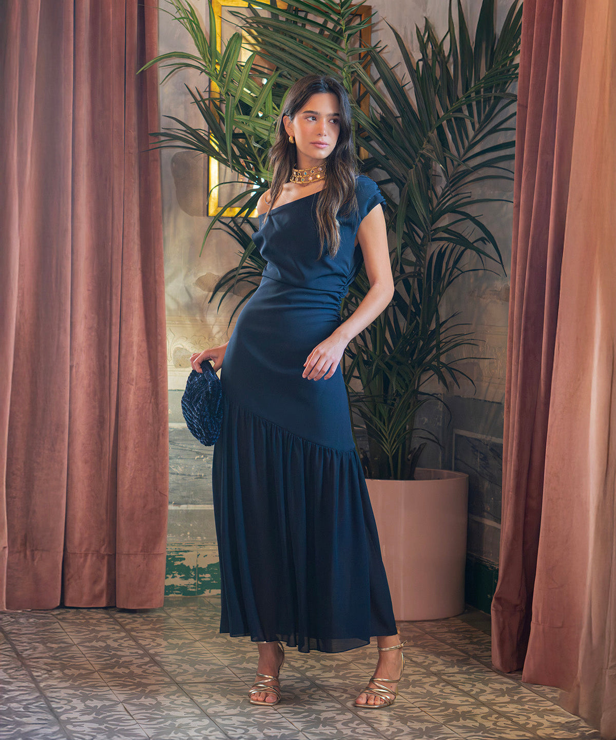 Vestido Imena elegante en azul marino