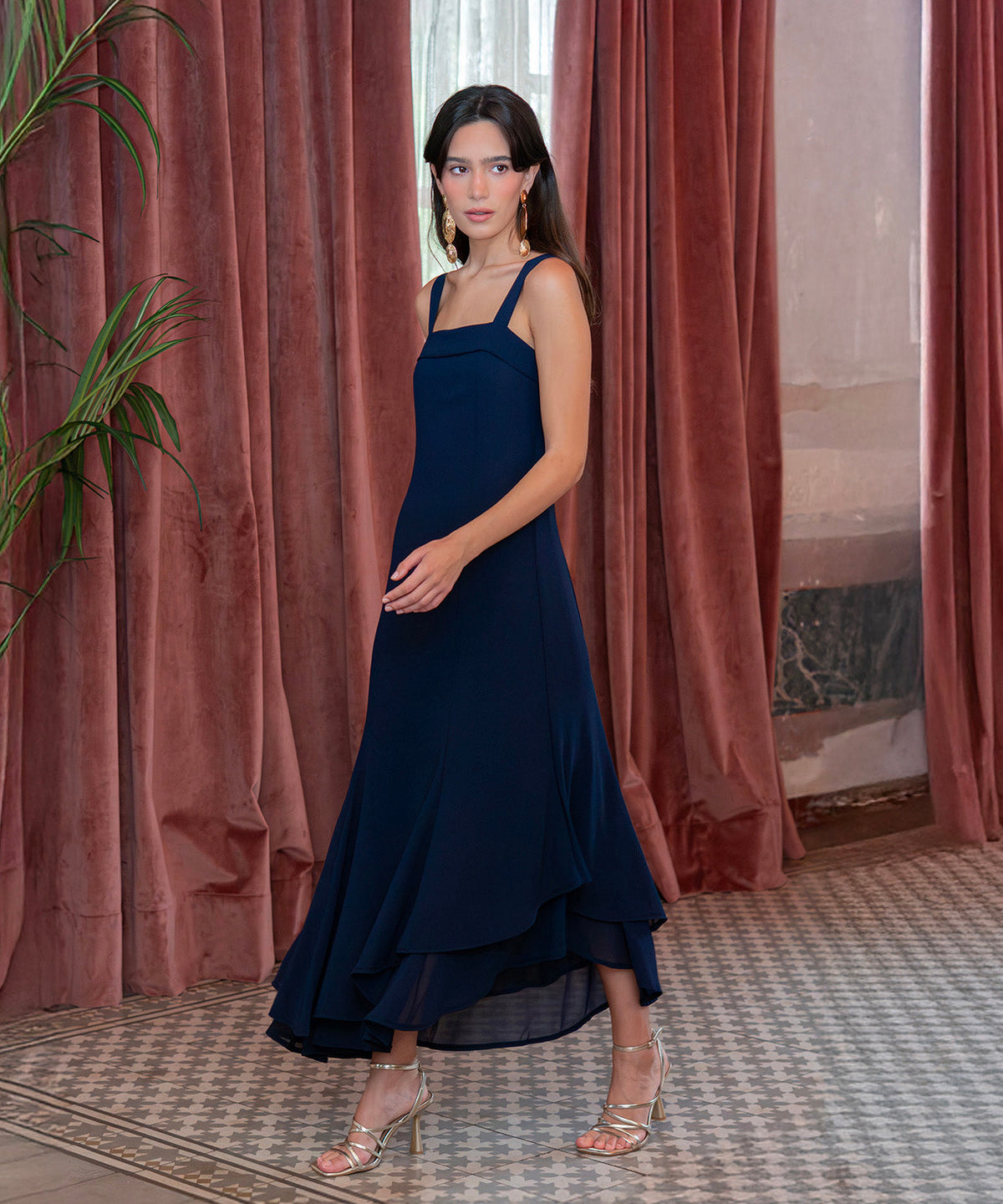 Vestido Ryota azul marino elegante y sofisticado