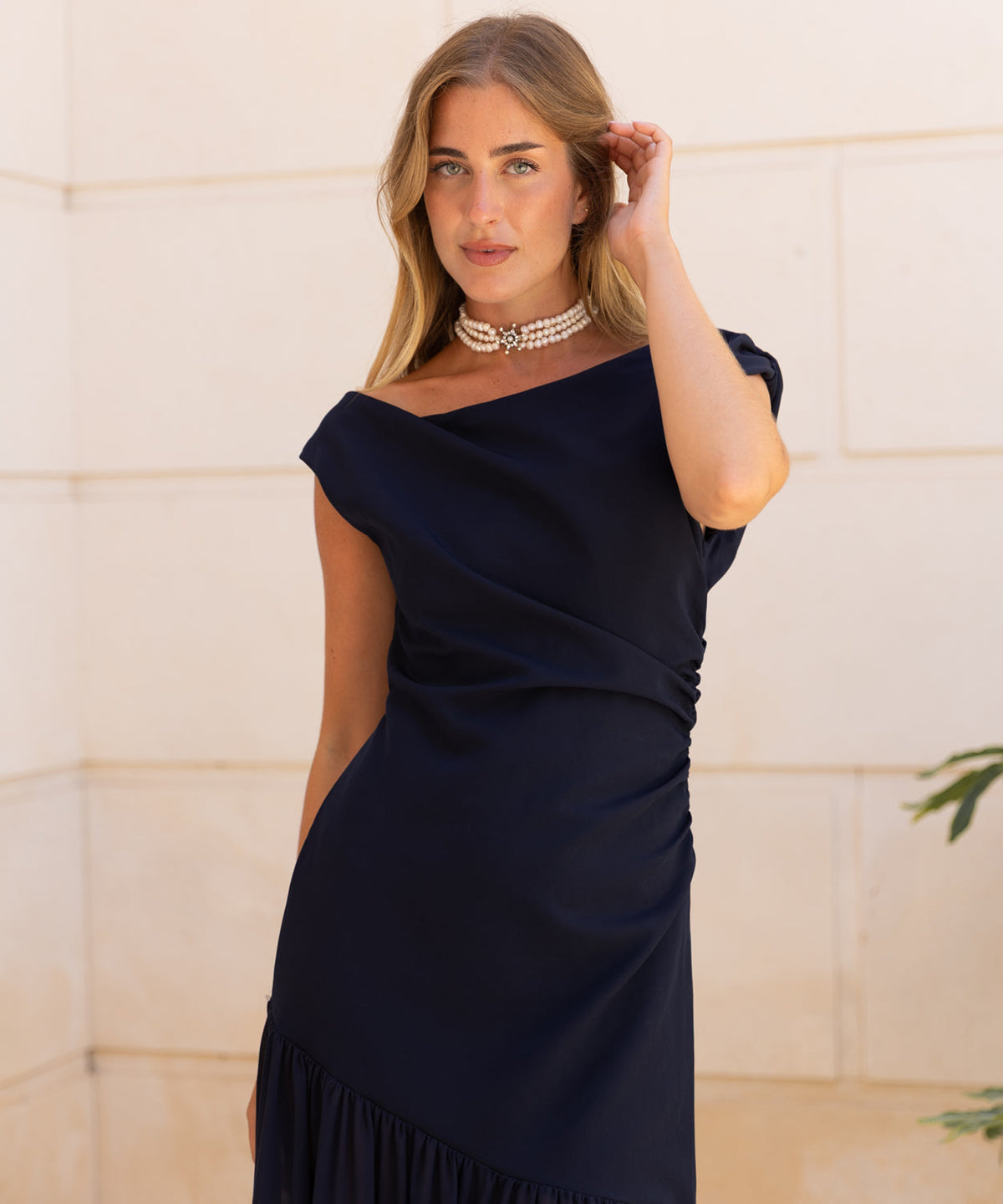 Vestido Imena elegante en azul marino